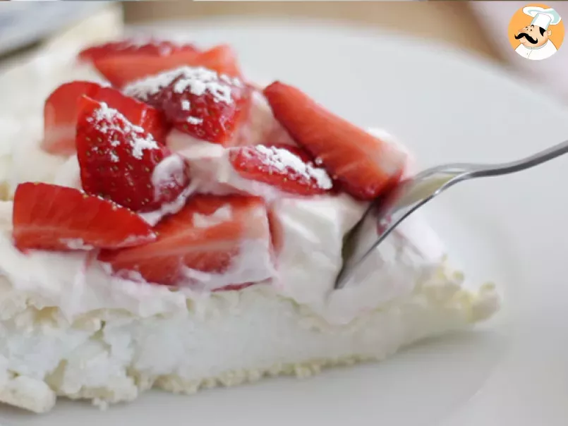 Pavlova with strawberries - Video recipe ! - photo 4