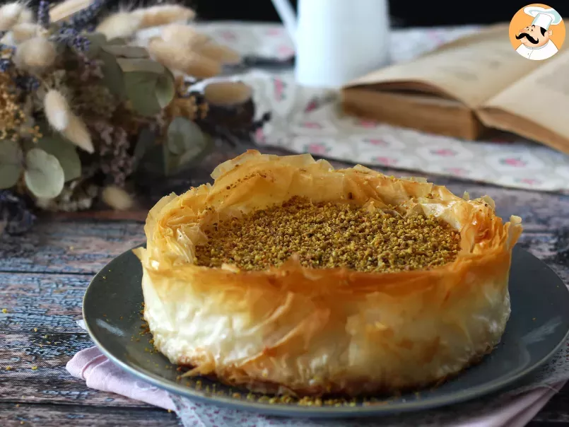 Pistachio baklava cheesecake, crispy and melting - photo 5