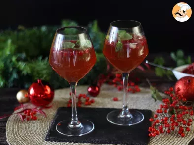 Pomegranate Spritz, the cocktail in a Christmas bauble! - photo 7