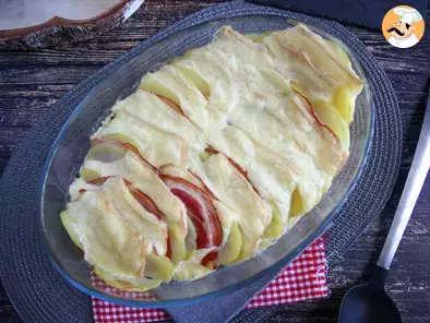 Potato, pancetta and cheese gratin