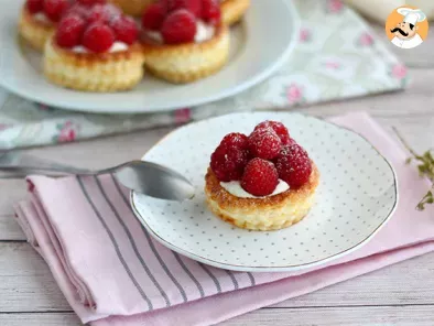 Puff pastry cups with raspberries and mascarpone - photo 2