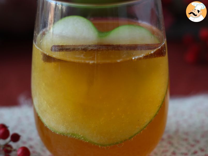 Pumpkin Cider Spritz, the spicy cocktail with pumpkin spice syrup! - photo 2