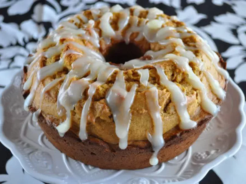 Pumpkin Pound Cake with Buttermilk Glaze? and a GIVEAWAY!! TIME?S UP!!