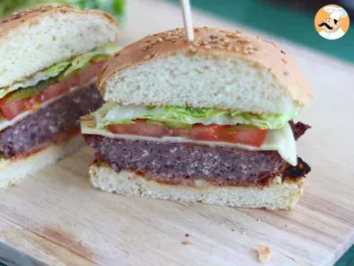 Red beans vegetarian cheeseburger - Video recipe! - photo 3