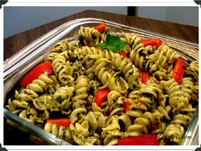Red Pepper and Cream Spinach Rotini