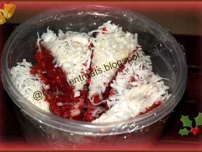 Red Velvet Fruit Cake - photo 3