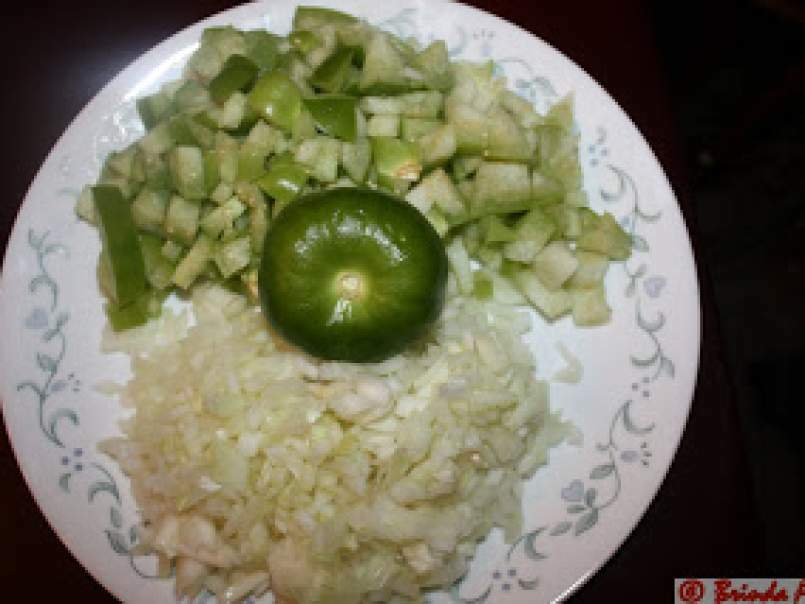 Simple Tomatillo Onion curry - photo 2
