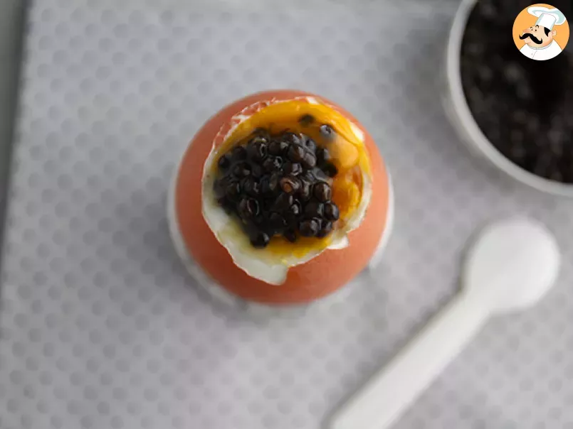 Soft-boiled egg with caviar - photo 2