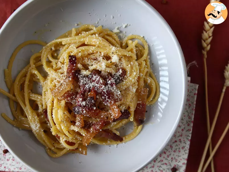 Spaghetti alla carbonara, the real Italian recipe! - photo 5