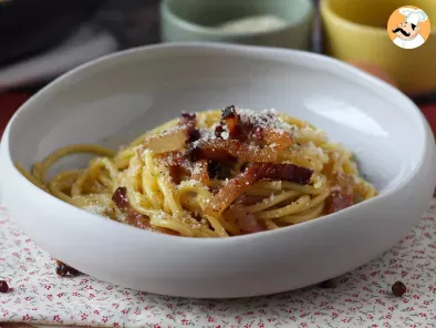 Spaghetti alla carbonara, the real Italian recipe!