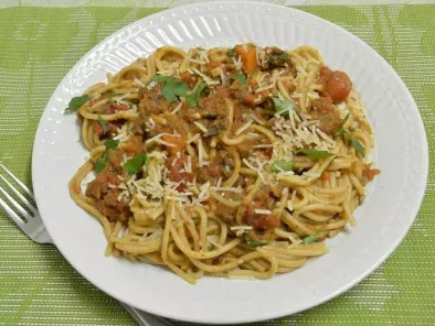 Spaghetti with mushroom bolognese
