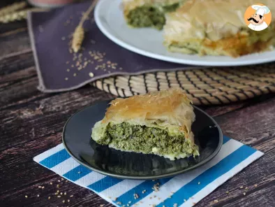 Spanakopita, the Greek pie with spinach and feta super easy to prepare - photo 3