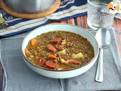Spanish lentil soup