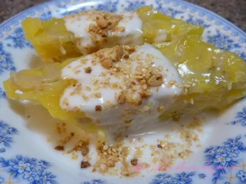 Steamed Banana Cake (Banh Chuoi Hap 2)