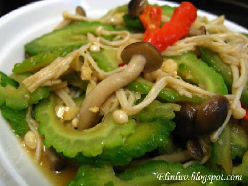 Stir fry Bitter Gourd Spindle With Mushrooms - photo 4