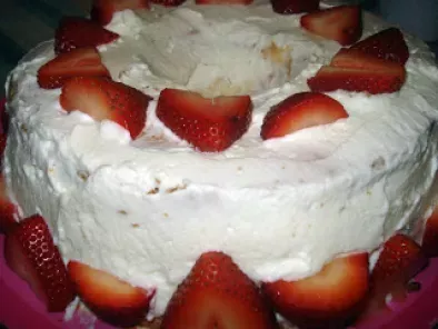 Strawberry Cream Angel Food Cake - photo 2