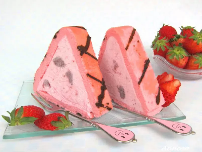 Strawberry Ice Cream Roll - photo 2