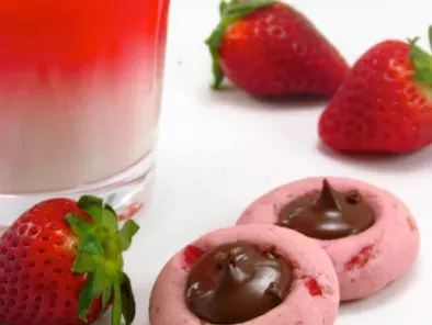 Strawberry-Nutella Thumbprint Cookies