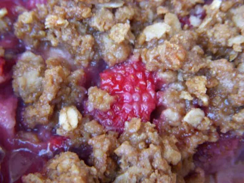 Strawberry Rhubarb Crisp with All-Bran Cereal