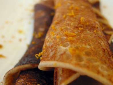 Sweet Dosa ~ Whole Wheat Eggless Orange Pancakes ~ Thiyyappachi