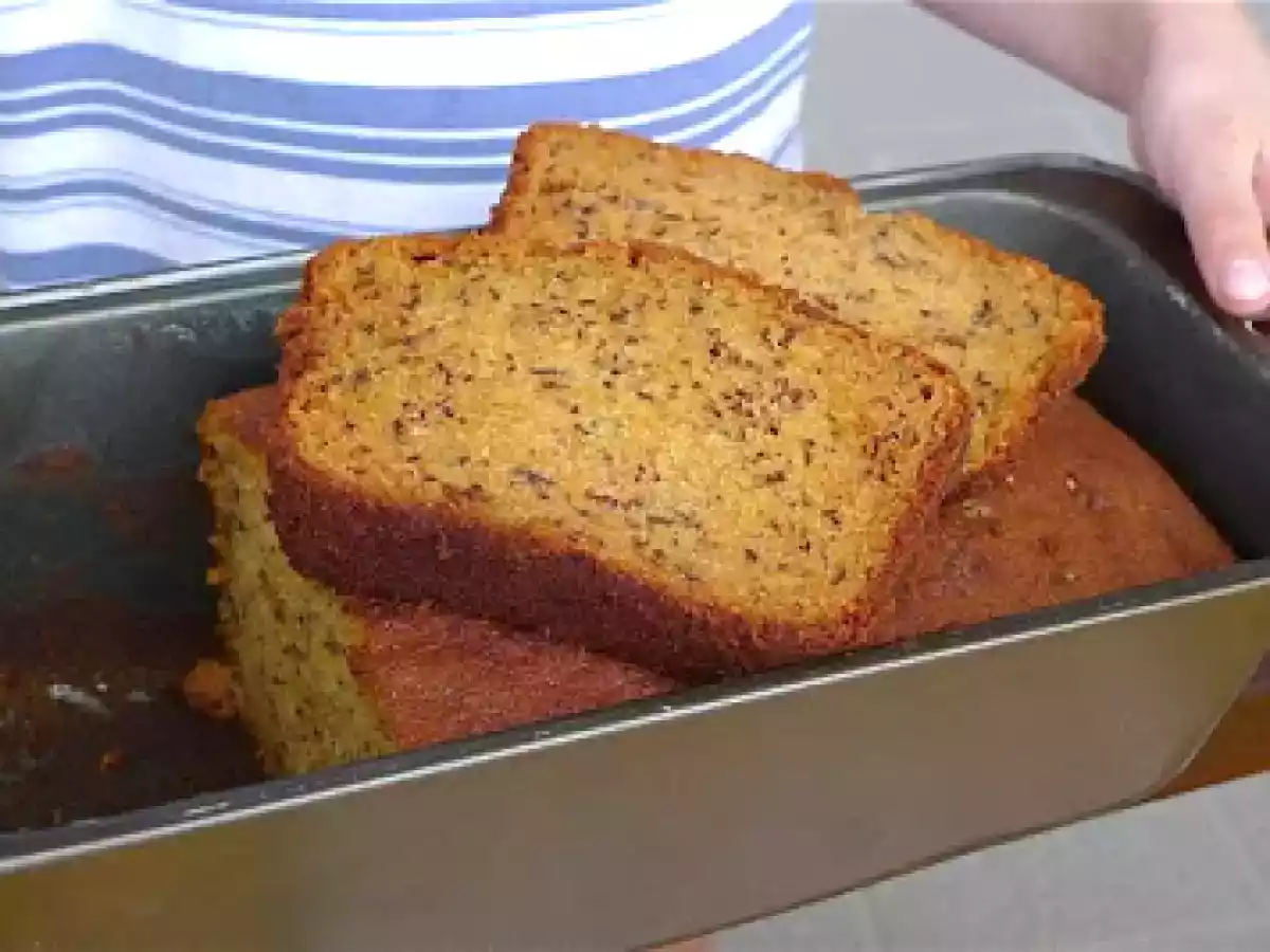 Torta Di Banana (Banana Cake) ... or is it Banana Bread?