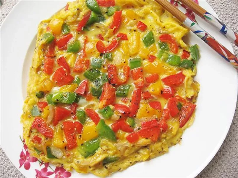 Tri-Color Bell Peppers Omelette - photo 2