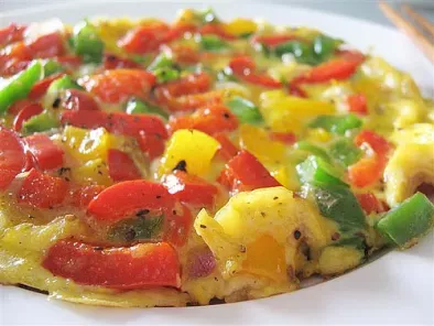 Tri-Color Bell Peppers Omelette - photo 3