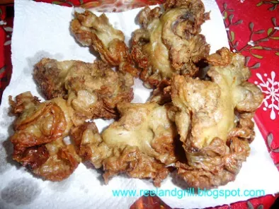 Tsitsaron or Chicharon Bulaklak (Deep Fried Pork Mesentery) - photo 3