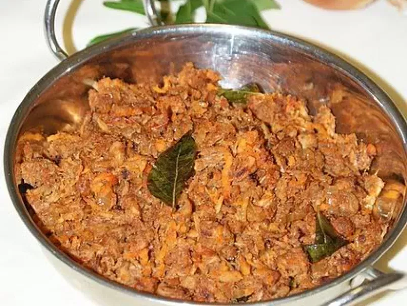 Tuna Chikkiyathu /Spicy Tuna Thoran (Stir-fried Tuna With Spices)
