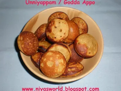 Unniyappam / Godda appo ( with rice flour, whole wheat & jaggery )