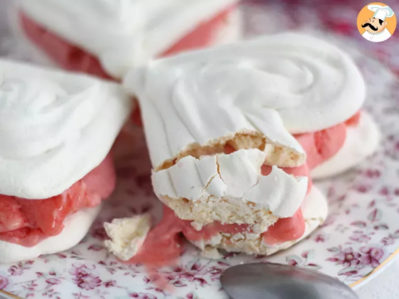 Valentine's vacherin, meringue ice-cream sandwich - Video recipe! - photo 4