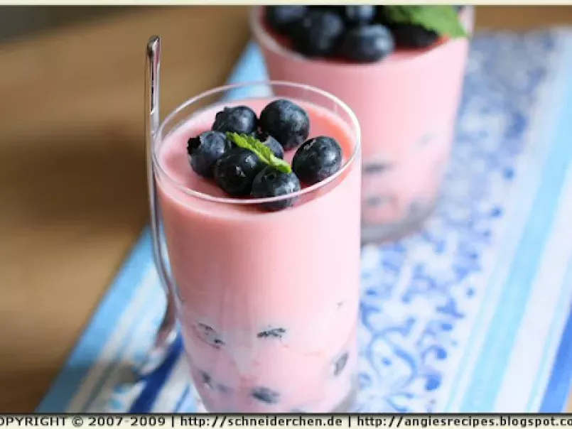 Vanilla Yogurt Mousse with Strawberry Marshmallow