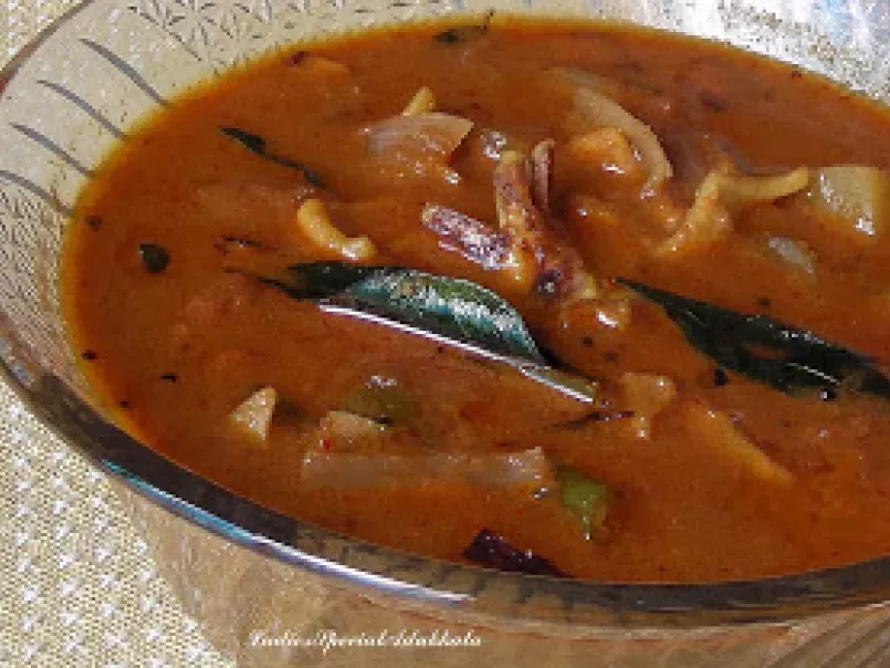 Varutharacha Koondhal Curry (Squid Curry) - photo 2