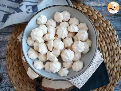Vegan meringues with aquafaba - photo 2