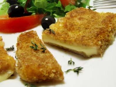 Vyprá?aný syr (Slovak Fried Cheese)
