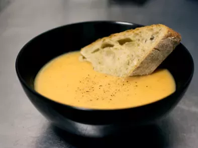 Warm, Creamy Smooth Carrot Soup (Potage Crécy)