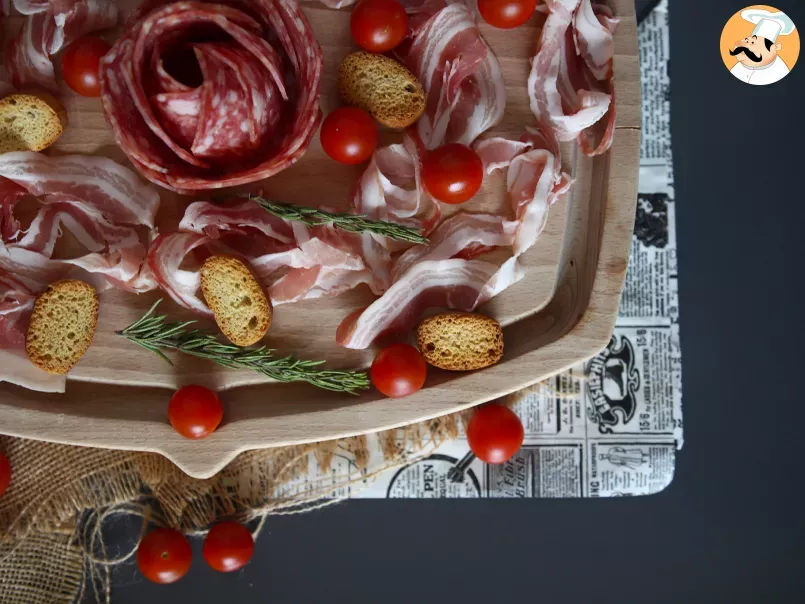 What do you put in a cold cut platter? Rose folding with salami! - photo 3