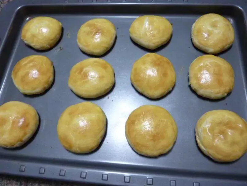 Wife Cakes (Loh Poh Peng) - photo 2