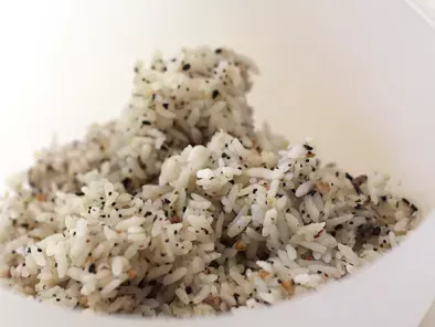 Zakkoku Mai Onigiri?Japanese Mixed Grain Rice Balls