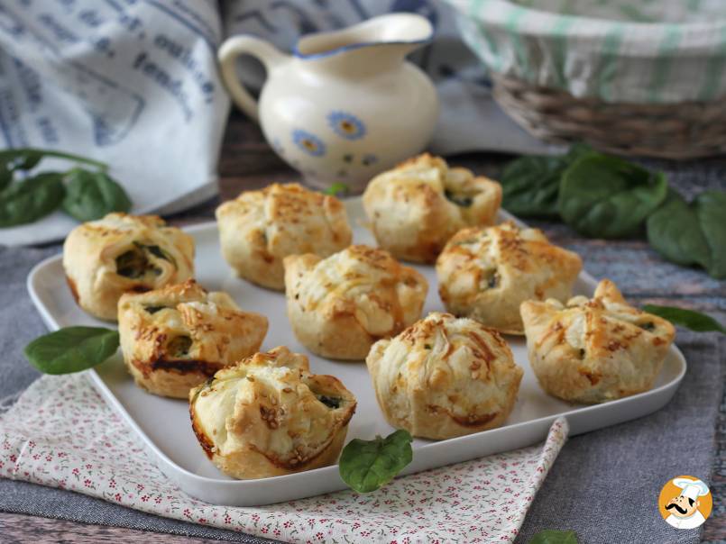 Mini spinach and goat's cheese puff pastries