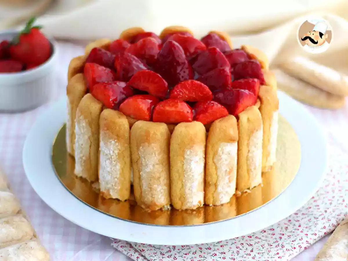 Strawberry charlotte