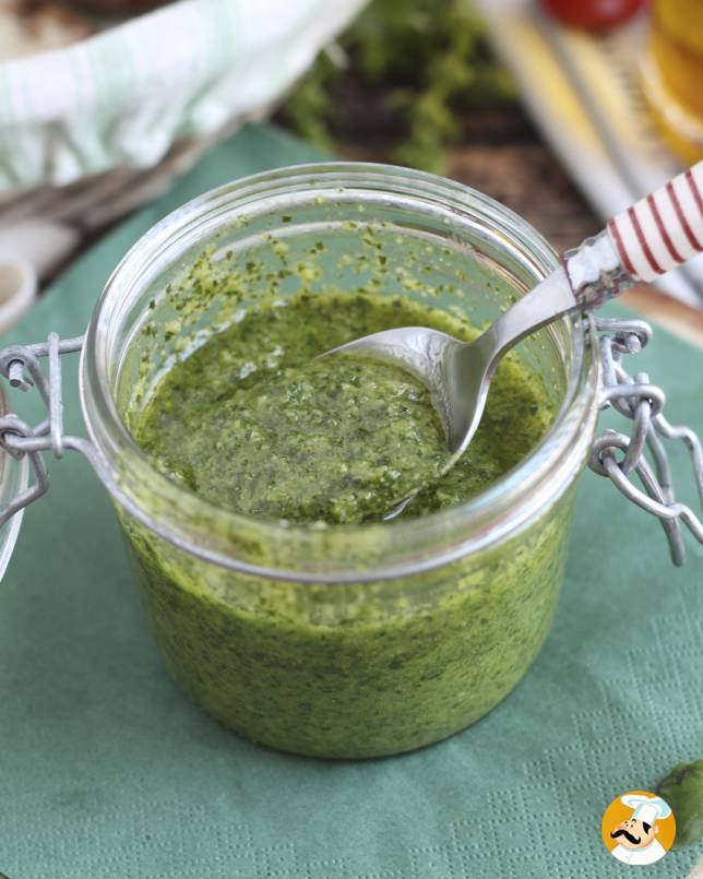 Homemade green pesto - pesto alla genovese