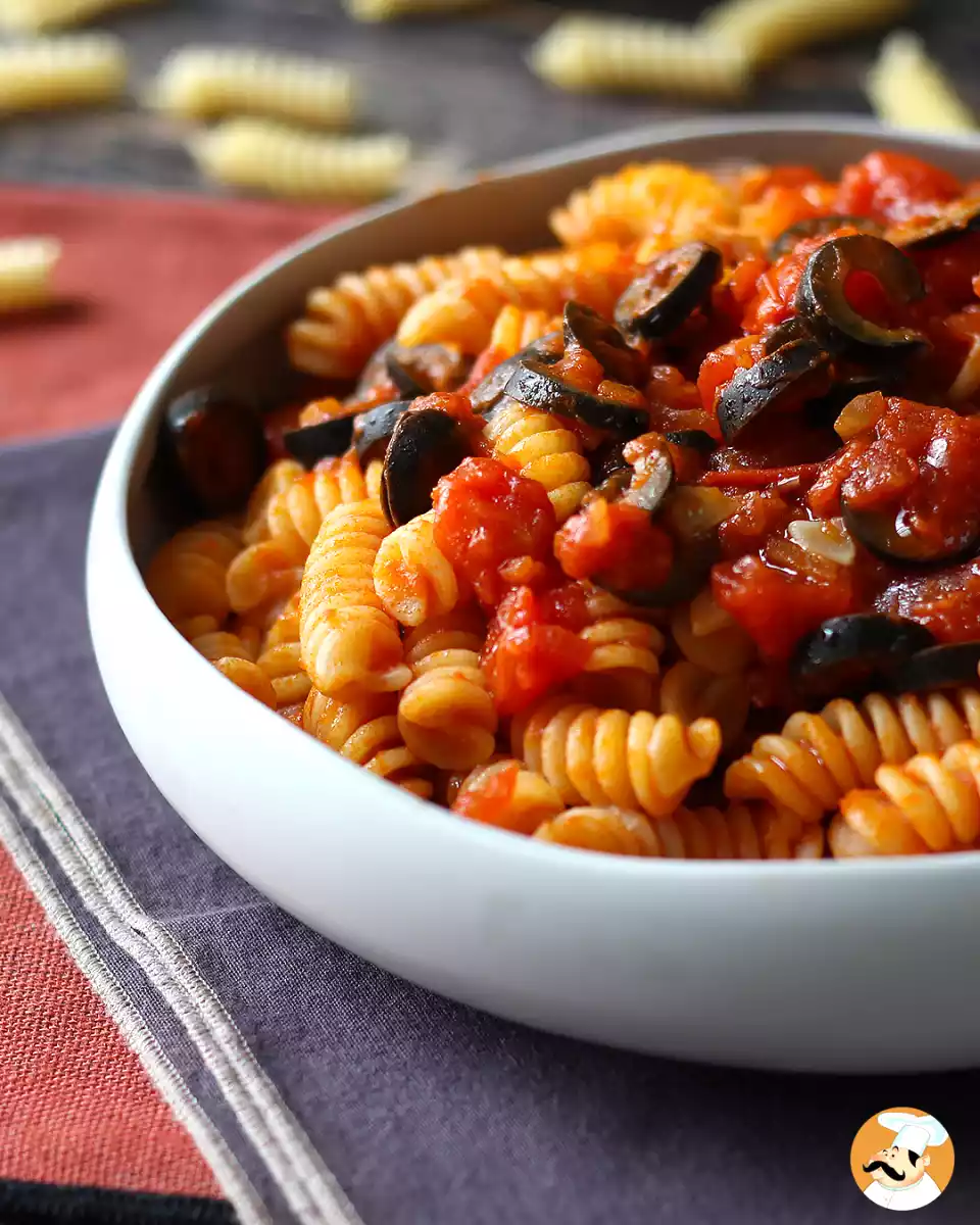 5. Pasta with olive sauce