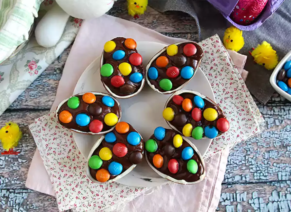 1. Easter eggs filled with chocolate cream and m&m's