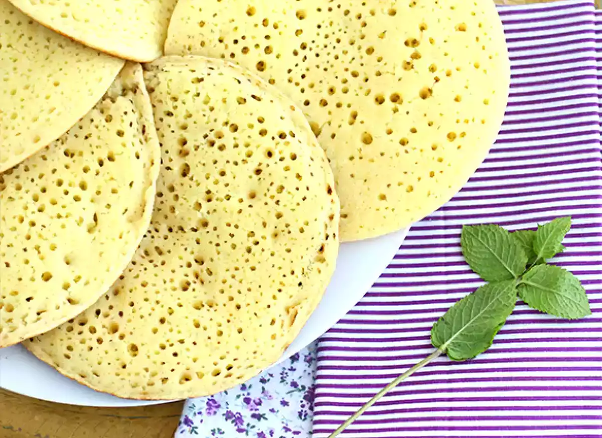 Baghrir - Moroccan crepes with a thousand holes