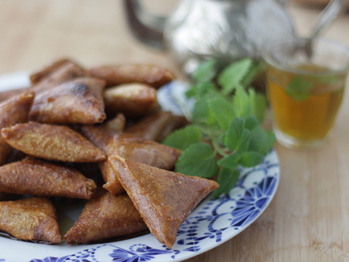 Almond Briouats