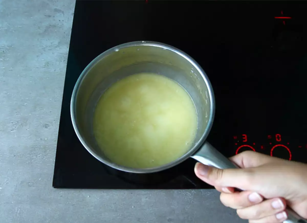 1. Prepare the creamy base