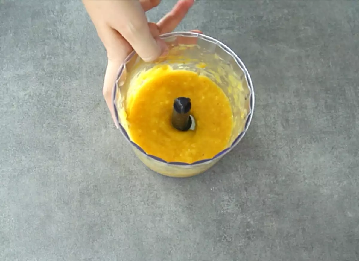 2. Prepare the mango puree.