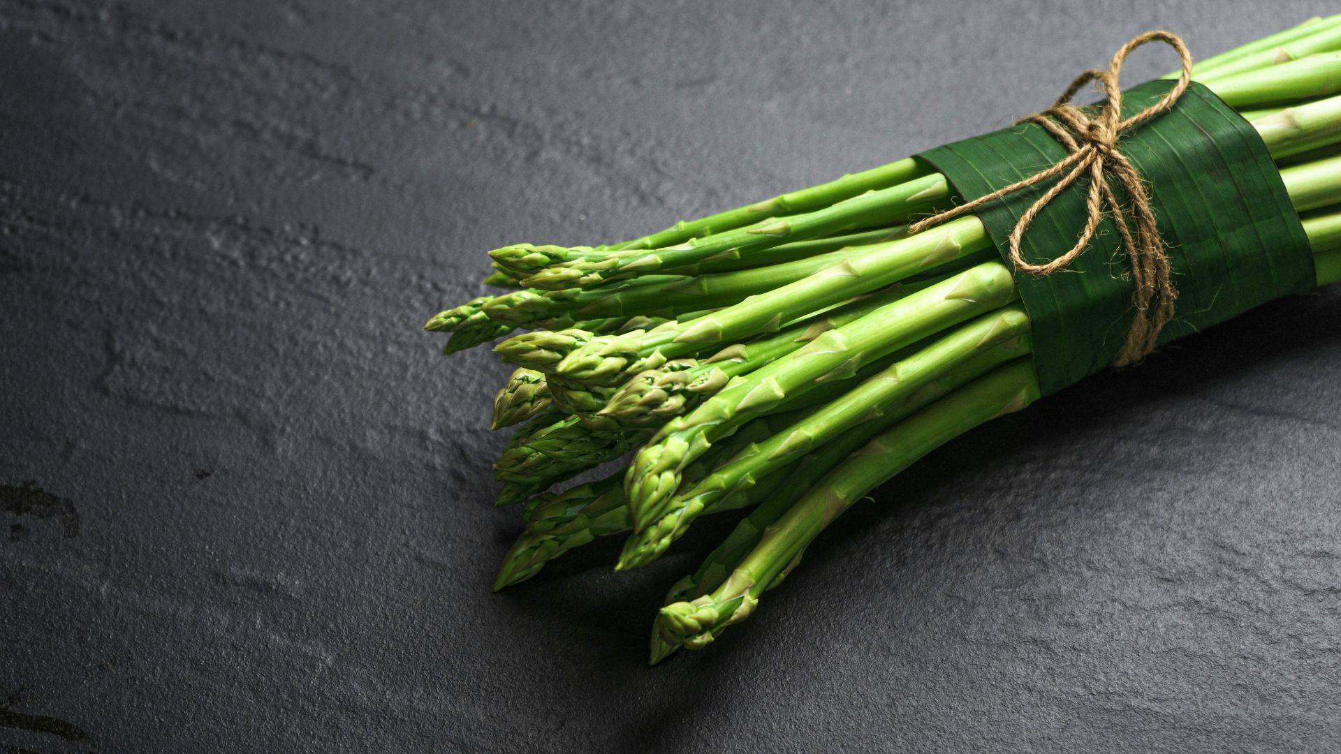 Why does pee smell weird after eating asparagus?