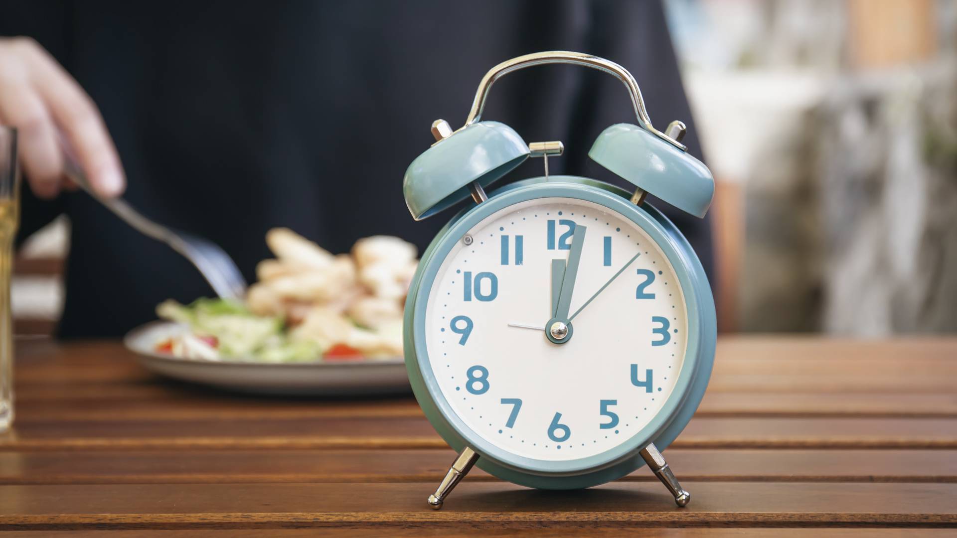 Does the time change affect our diet?